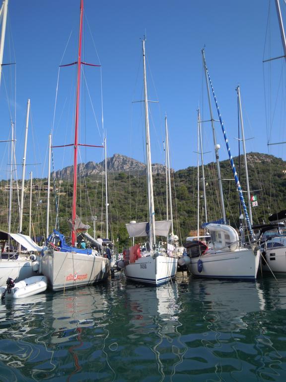 Appartamenti Da Vincenza Santa Maria Navarrese Bagian luar foto